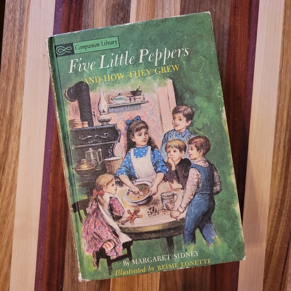 Vintage Books / Children's Stories / 8 books condensed to 4 / Collectable - Picture 9 of 12